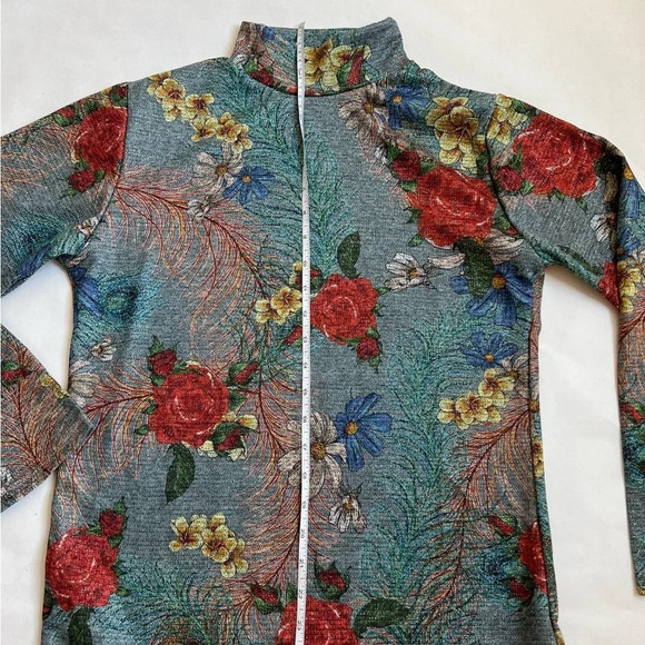 Vintage UNIT  Floral Sweater Top Women Blue Metallic Fibre Angora Wool S/M NWOT - Picture 7 of 11